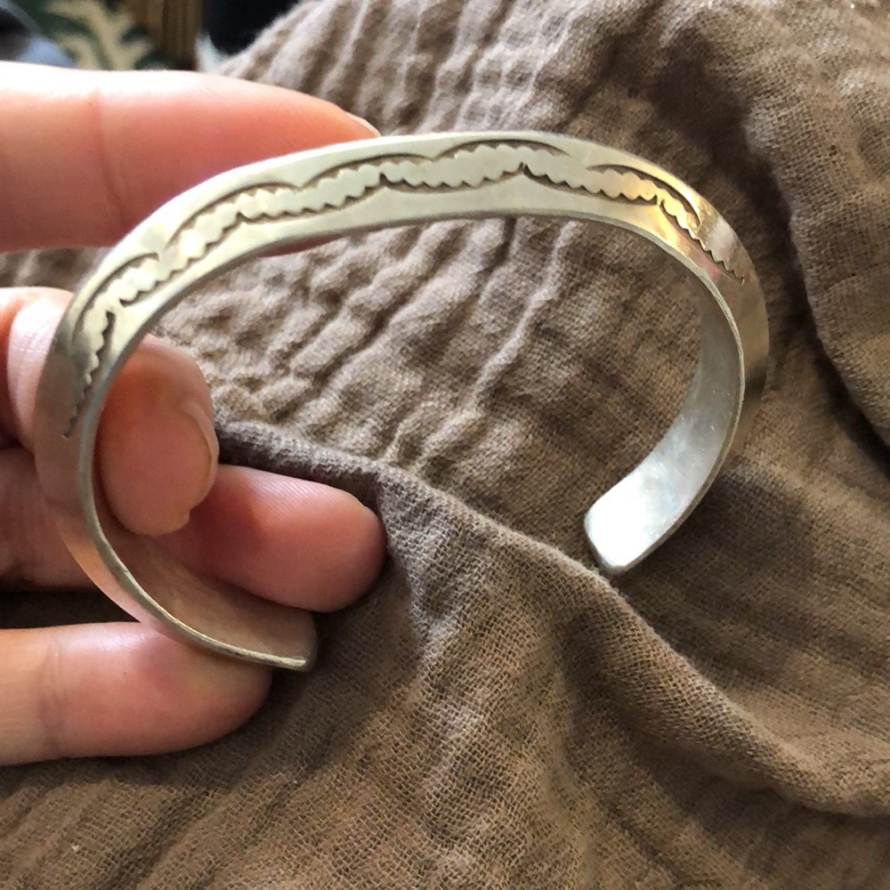 Gorgeous vintage sterling silver cuff bracelet - Picture 3 of 11